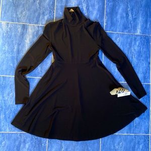 Norma Kamali Knit Stretch Long Sleeve Black Flared Fitted Mock Neck Dress XS XSP